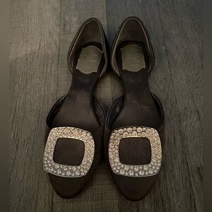 Pre-loved Roger Vivier flat shoes